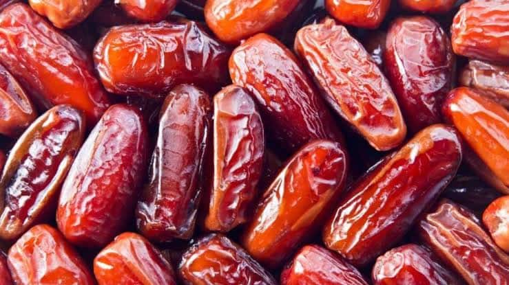 خرما کبکاب مشکین ۲ کیلویی مرغوب با طعم اصیل و ماندگاری مناسب